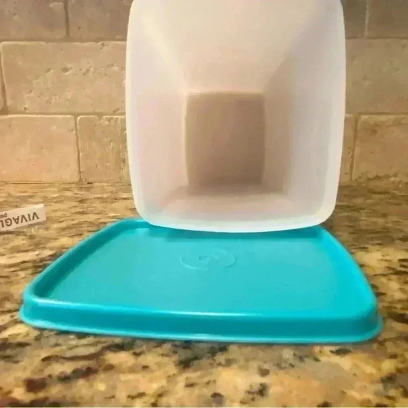 Vintage Tupperware Storage Containers X 3 - Picture 4 of 5